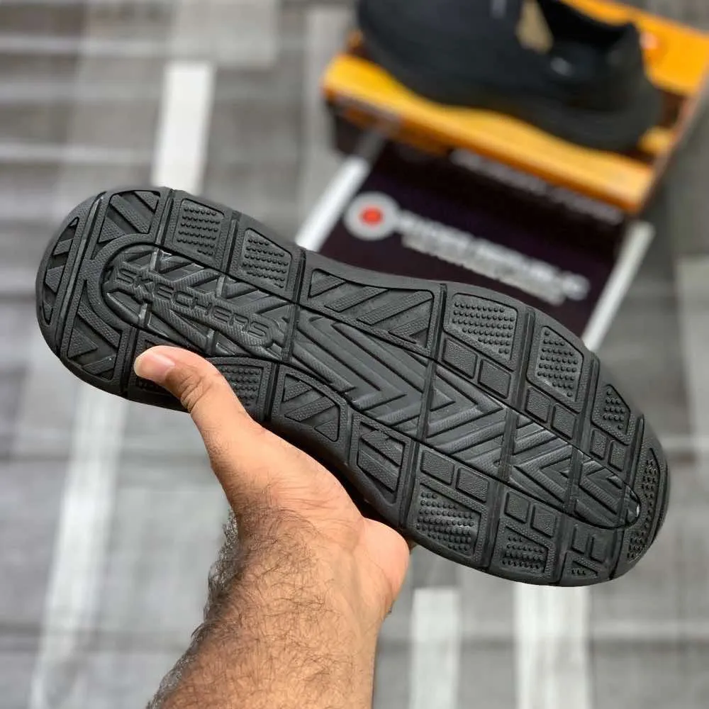 Skecherrs Relaxed Fitt with Air-Cooled "Black"