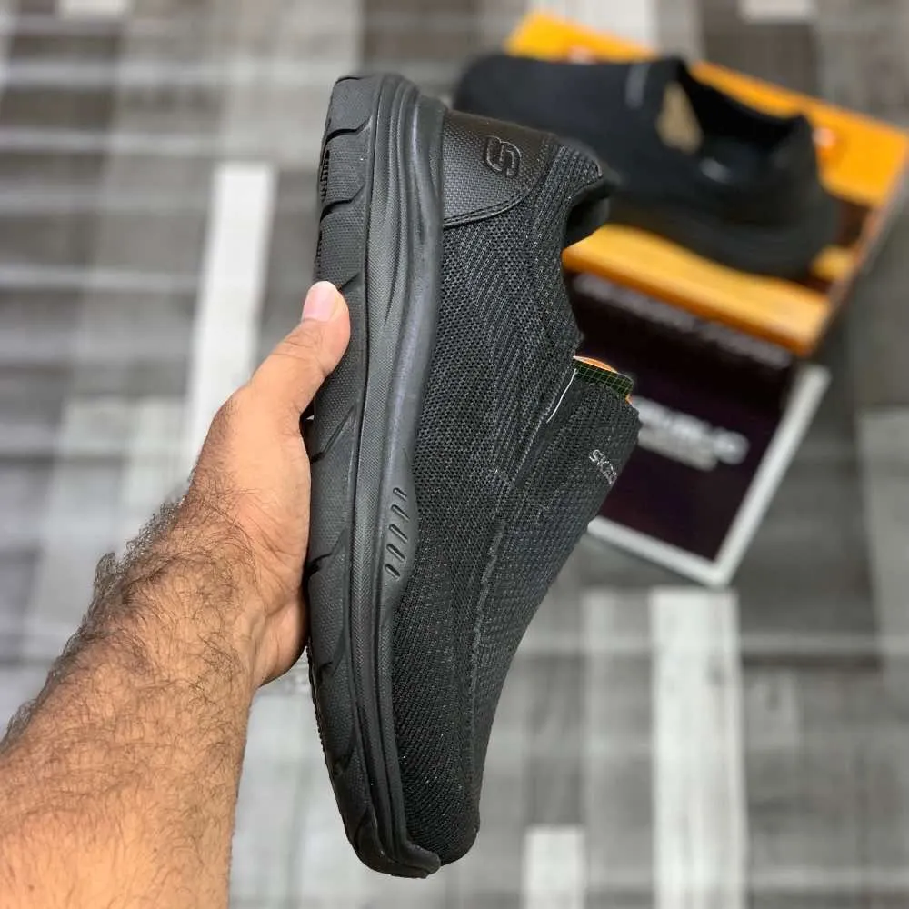 Skecherrs Relaxed Fitt with Air-Cooled "Black"