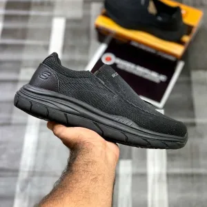Skecherrs Relaxed Fitt with Air-Cooled "Black"