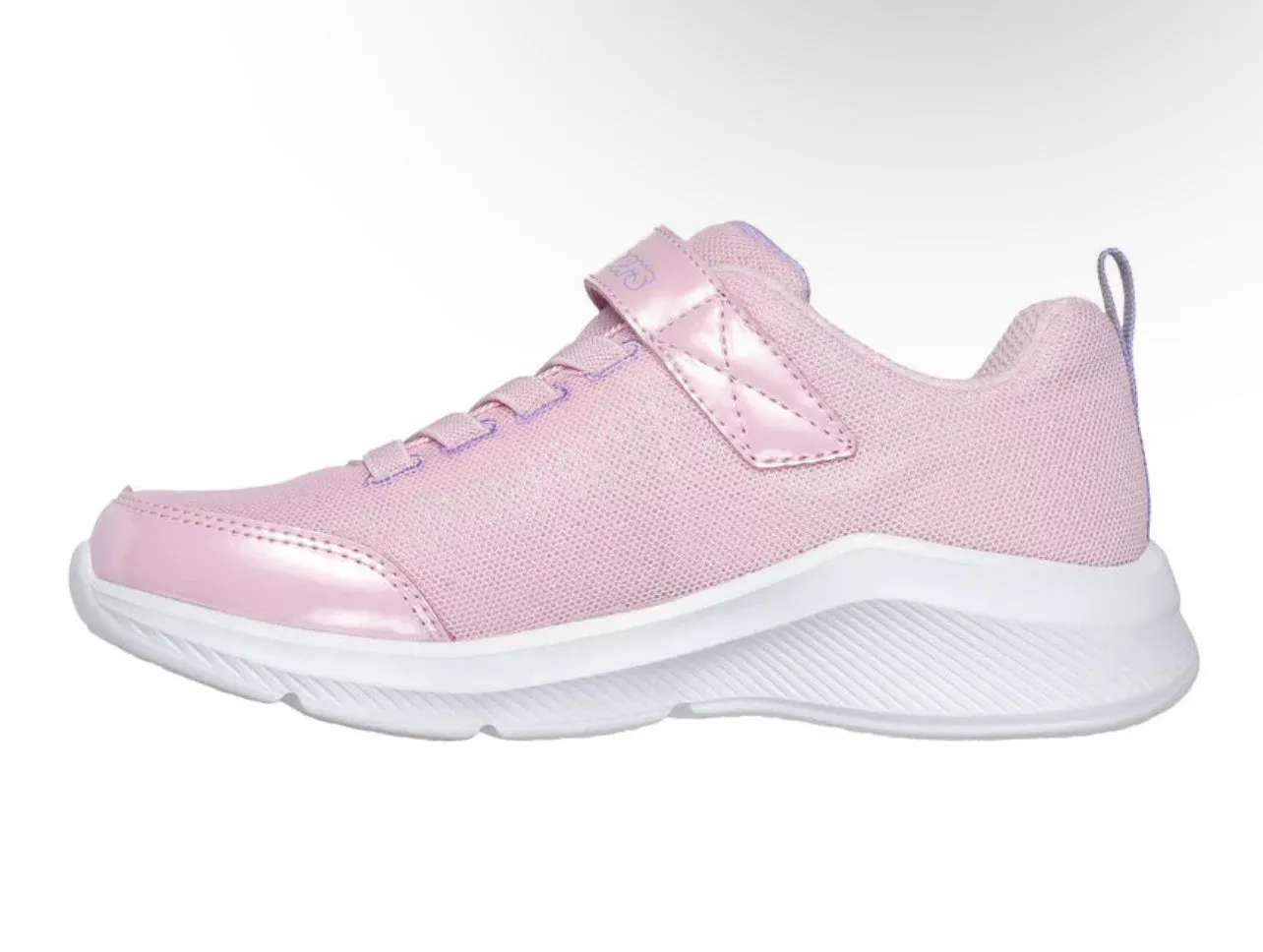 Sketchers running by sweet